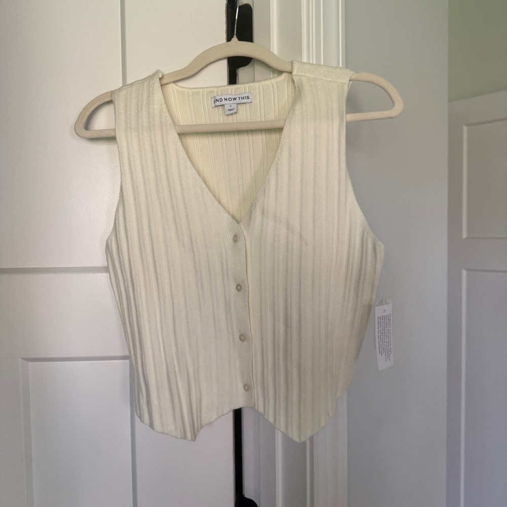 NWT And Now This Cream Ribbed Top Vest
